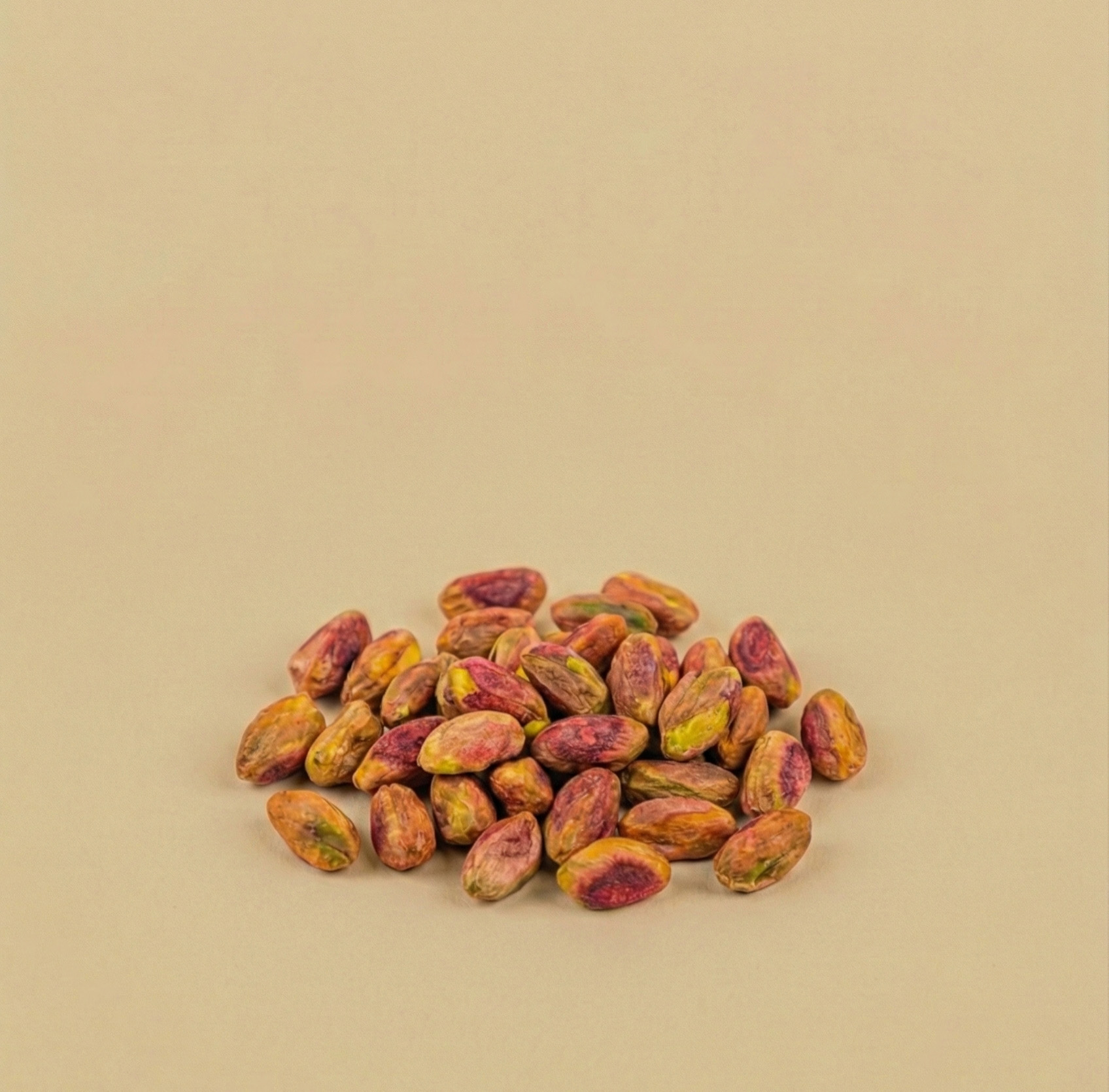 مغز پسته خام